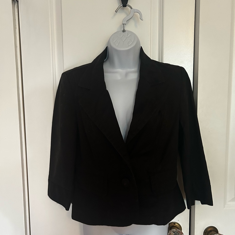 Reitmans Black Blazer with Cropped Design and 3/4 Sleeves